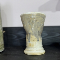 Авторска керамична ваза/чаша – Ръчна изработка от Емилия Милчева (Уникат)