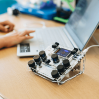 CircuitMess Jay-D - DIY DJ mixer