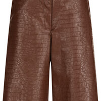 Croc embossed bermuda