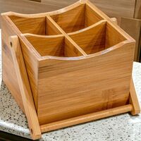 Бамбукова поставка за прибори