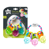 Tommee Tippee ГРИЗАЛКА С ОХЛАЖДАЩ ЕФЕКТ 6м+ КУЧЕНЦА