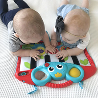 PLAYGRO 4-В-1 МУЗИКАЛНО ПИАНО ЗА РЪЦЕ/КРАЧЕТА СЪС СВЕТЛИНИ 0М+