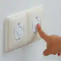 SAFETY 1st Въртящи се Предпазители за Контакт за Дома