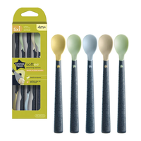 Tommee Tippee 4М+ Комплект от 5 броя Лъжички за Самостоятелно Хранене на Бебето с Мек Връх