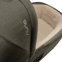 Nuna CARI Next Pine Кош за Новородено с Опция за Столче за Кола