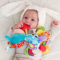 Playgro Activity Friend Конче Хоп Троп Плюшена активна играчка за закачване на количка или столче за кола от 0м+
