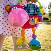 PLAYGRO ДРЪНКАЛКА КОНЧЕ ХОП ТРОП РОЗОВ ЦВЯТ 3М+