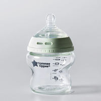Tommee Tippee Комплект за Хранене на Новородено с 3 броя Самостерилизиращи се Стъклени Шишета Natural Start