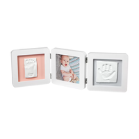 BABY ART MY BABY STILE РАМКА ЗА СНИМКА С 2 ОТПЕЧАТЪКА С ДЪРВЕНА РАМКА И ЦВЕТНО ПАСПАРТУ