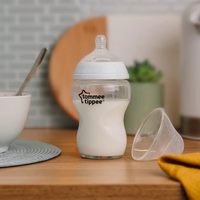 Tommee Tippee Стъклено Шише за Хранене Easi-Vent  250 ml 0м+