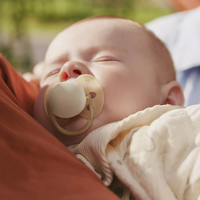 Philips AVENT SCF091/40 Комплект 2 Броя Ортодонтични Силиконови Залъгалки Ultra Soft 0-6м+ в Кутия за Стерилизиране