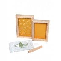Petit ARTichaut 2 Дървени Рамки за Бебешки Отпечатък и Снимка Daisy Ochre