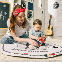 Tiny Love Roll With Me Gymini Активна гимнастика от серията Tiny Rockers с кръгло килимче с диаметър 90 см и селекция от 5 играчки 0-36м