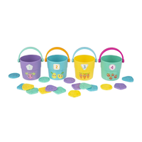 PLAYGRO АКТИВНА ИГРАЧКА КОФИЧКИ С ЖЕТОНИ ЗА БРОЕНЕ И СОРТИРАНЕ 12-36М