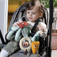 TINY LOVE Spiral Stroller Мека и гъвкава спирала за количка или бебешка кошара от Еко серията Garden of Adventures 0м+