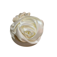 Rosette Scrunchie in BEYAZ