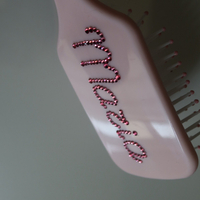 SMALL CUSTOM CRÉME de FRAISES HAIR BRUSH