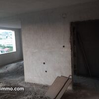 Етаж от Къща В ЦЕНТЪРА НА САНДАНСКИ 140КВ.М 680 ЕВРО НА КВ.М