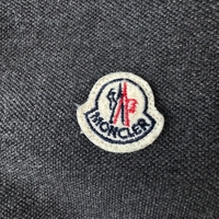 Moncler women chest logo-patch detail polo shirt (S)