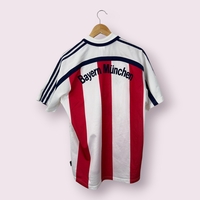 Adidas 2000-2002 Bayern Munich Away Shirt (M)