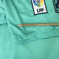 Nike Barcelona 2010/2011 Away Football Shirt #30 Thiago (M)