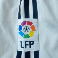 Adidas Real Madrid 2003/2004 Home Shirt (M)