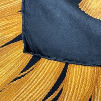 No brand silk print scarf 134x134