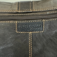 Spikes & Sparrows Crossbody кожена чанта