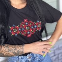 Дамска тениска с бродерия 4