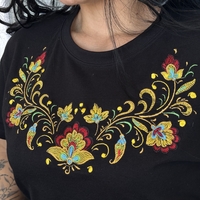 Дамска тениска с българска шевица „Златна градина“