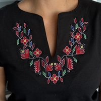 Тениска с бродерия „  Ружа“ 🌸