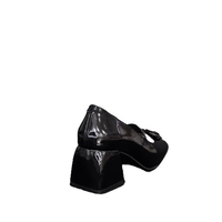 Ladies elegant shoes / genuine leather / patent leather / black /717-34
