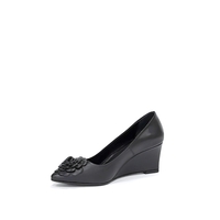 Women's elegant shoes made of natural leather in black/7077