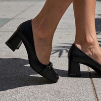 Women's elegant shoes made of natural leather in black/75702