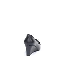 Women's elegant shoes made of natural leather in black/7077