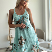 Ленена ментова рокля с цветя