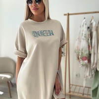 Бежова рокля Queen