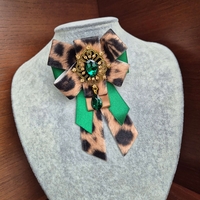 Leopard bow
