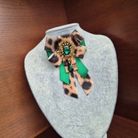 Leopard bow