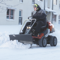 HUSQVARNA R 422Ts AWD