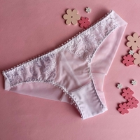 Луксозна дамска бразилиана Alegra от дантела и еластичен тюл