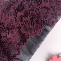 Луксозна дамска бразилиана Plum от дантела и еластичен тюл