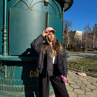 Преходно яке в черно