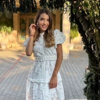 Рокля с бродерии и коланче