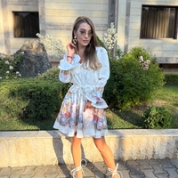 Флорална рокля с колан