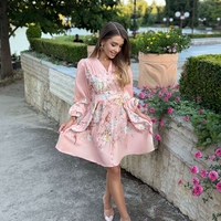 Флорална рокля