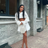 Бял комплект с пола