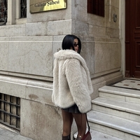 Кремаво палто