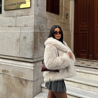 Кремаво палто