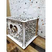 Кутия за пари и пликове 